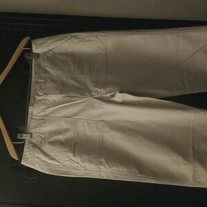 Women's Levi's Khaki Cuffed Pants with  Front and Back Pockets; Size 31